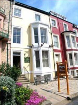 Guest house Pinewood House 3*